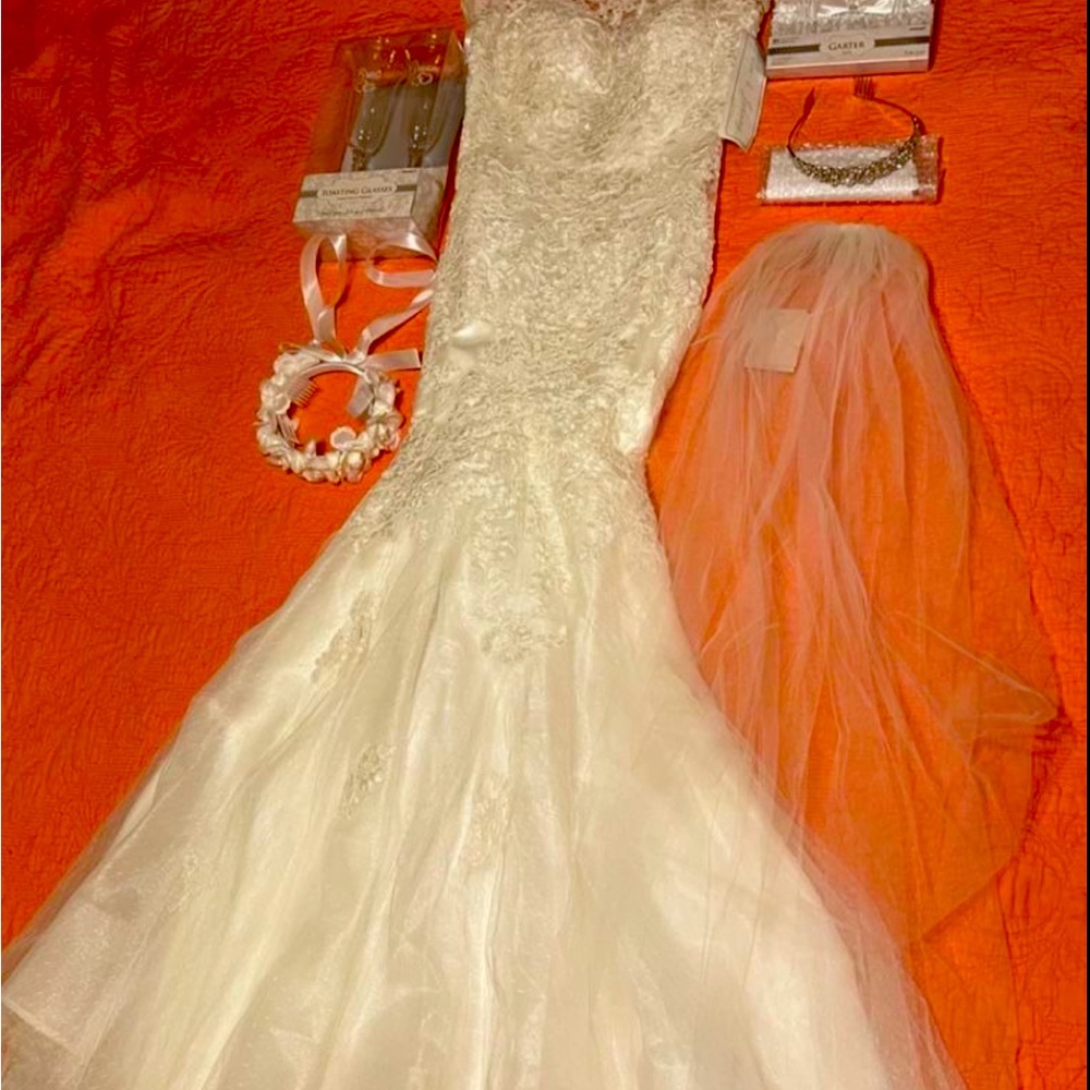 Wedding dress brand new never used